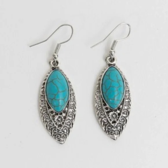 Antique Silver Vintage Style Engraved Western Turquoise Dangle Earrings - Picture 4 of 4
